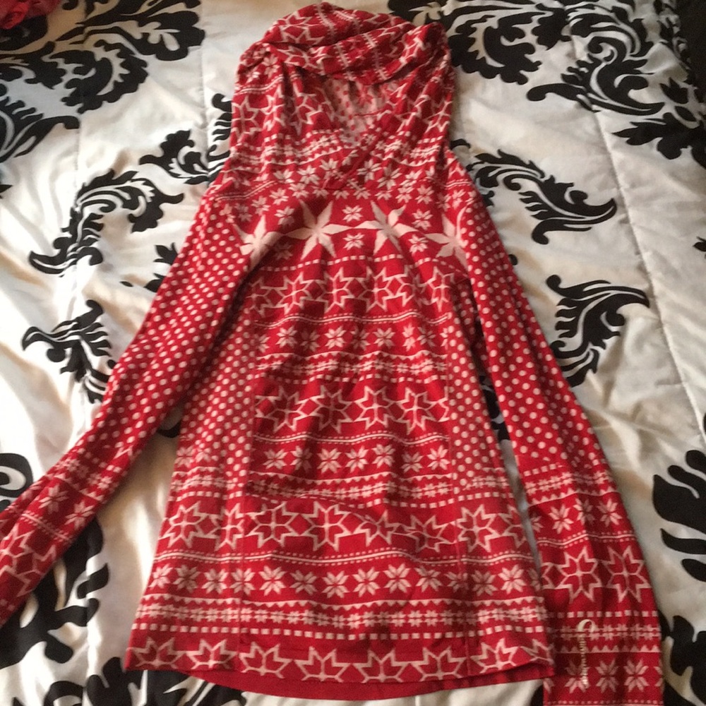 Workout shirt with hood